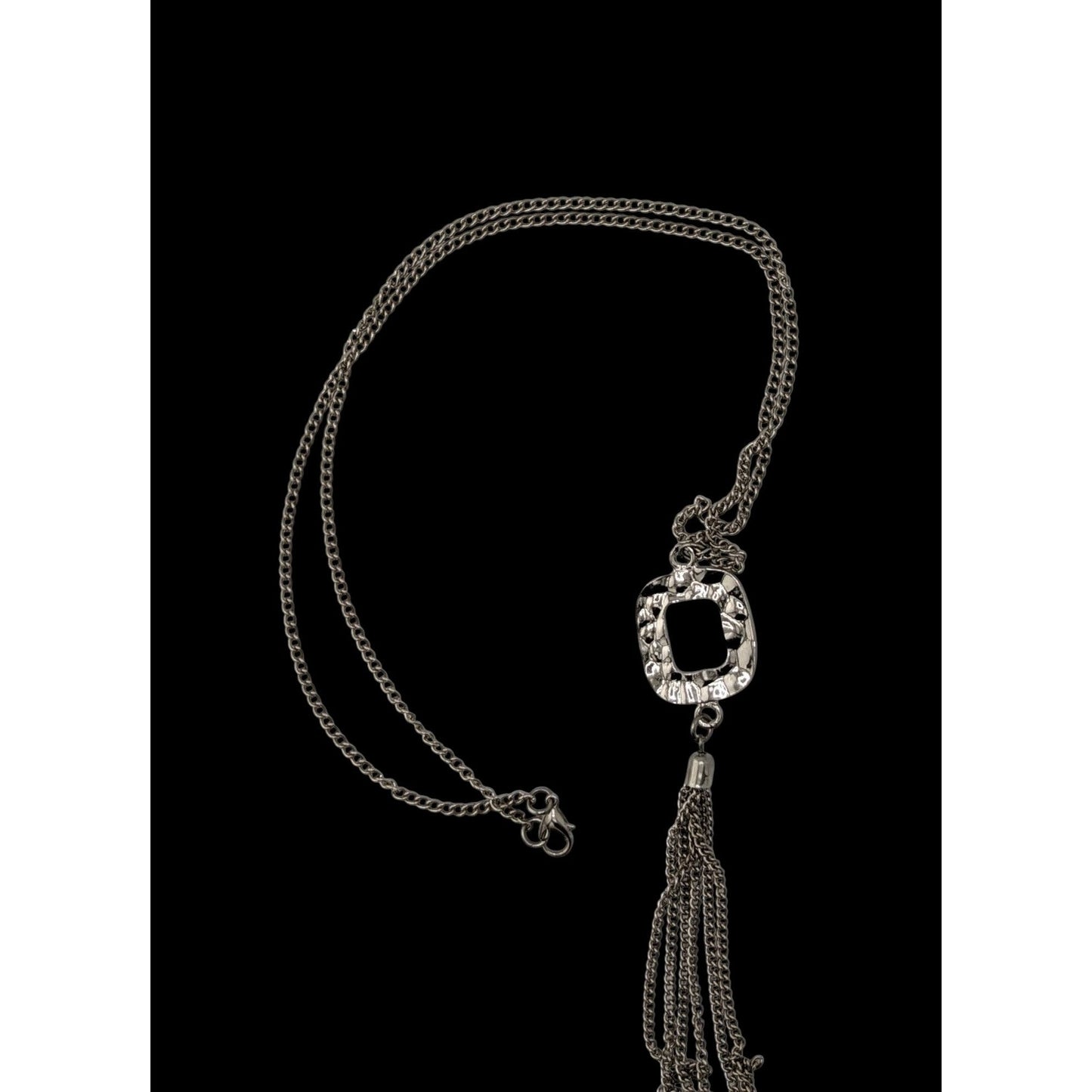 Brutalist Hammered Pendant Necklace With Tassel Accent