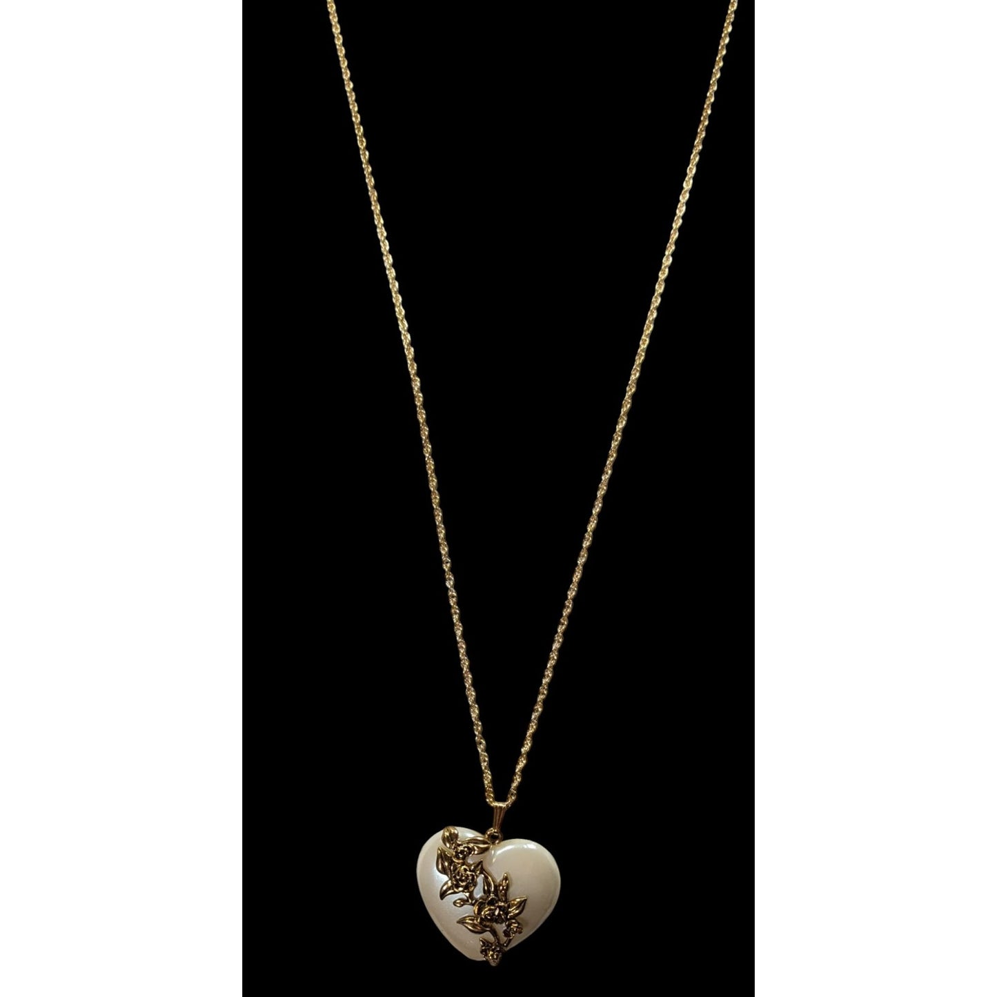 Vintage Avon Victorian Style Pearlescent Floral Heart Pendant Necklace