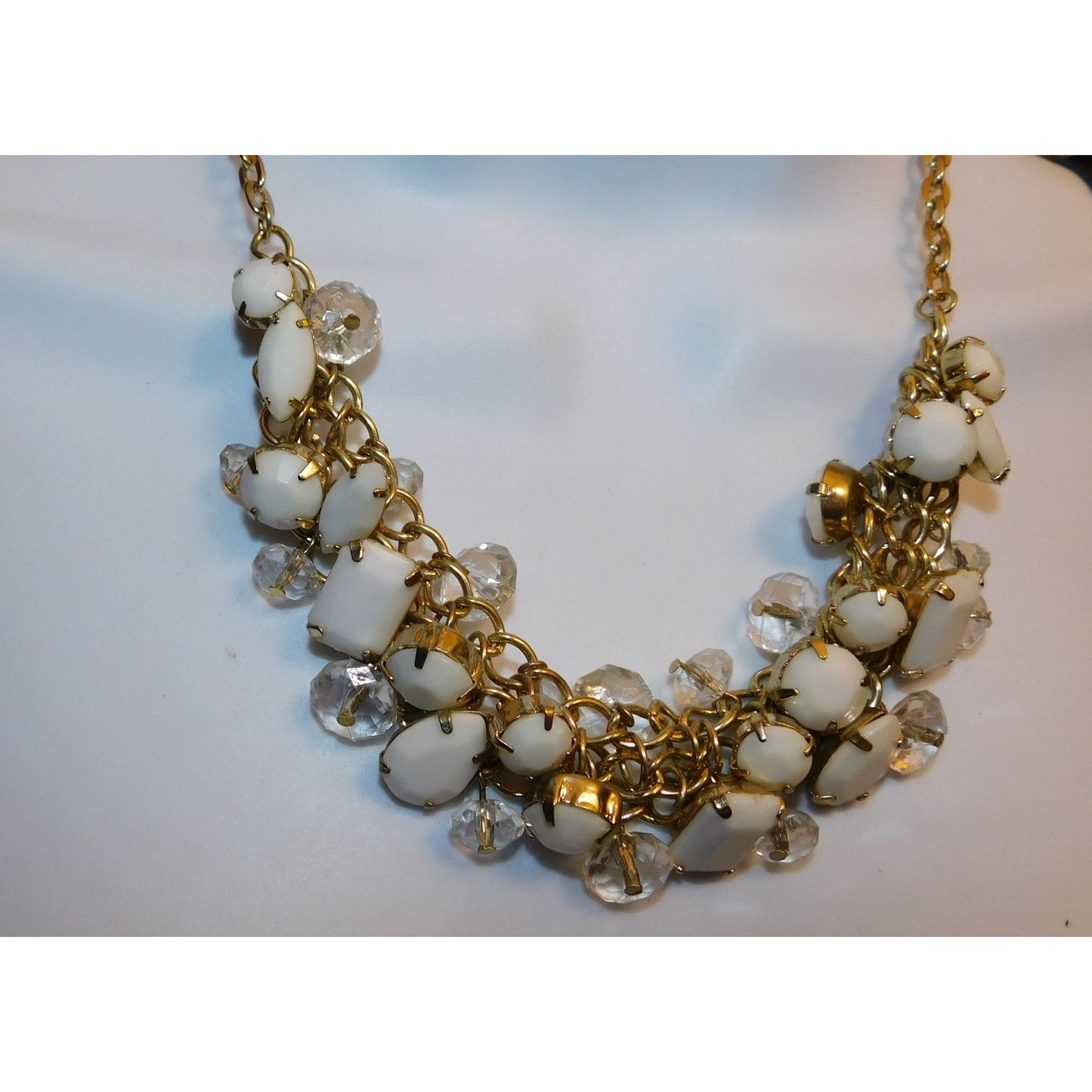 Retro White And Gold Tone Cluster Gem Necklace