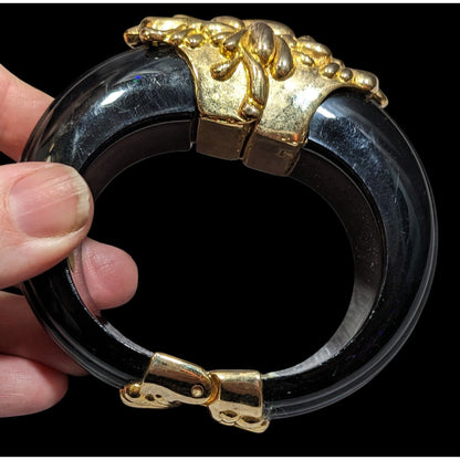 Vintage Inna Cytrine Paris Fleur Chrysanthemum Lucite And Metal Clamper Bracelet