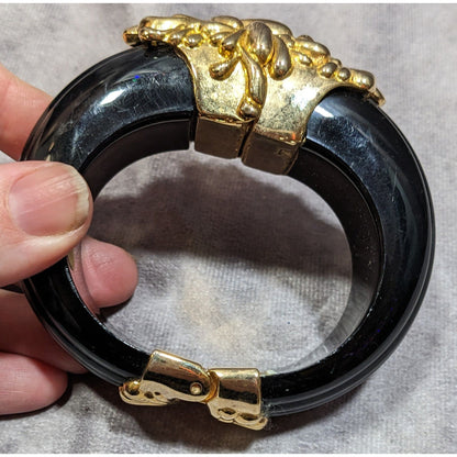 Vintage Inna Cytrine Paris Fleur Chrysanthemum Lucite And Metal Clamper Bracelet