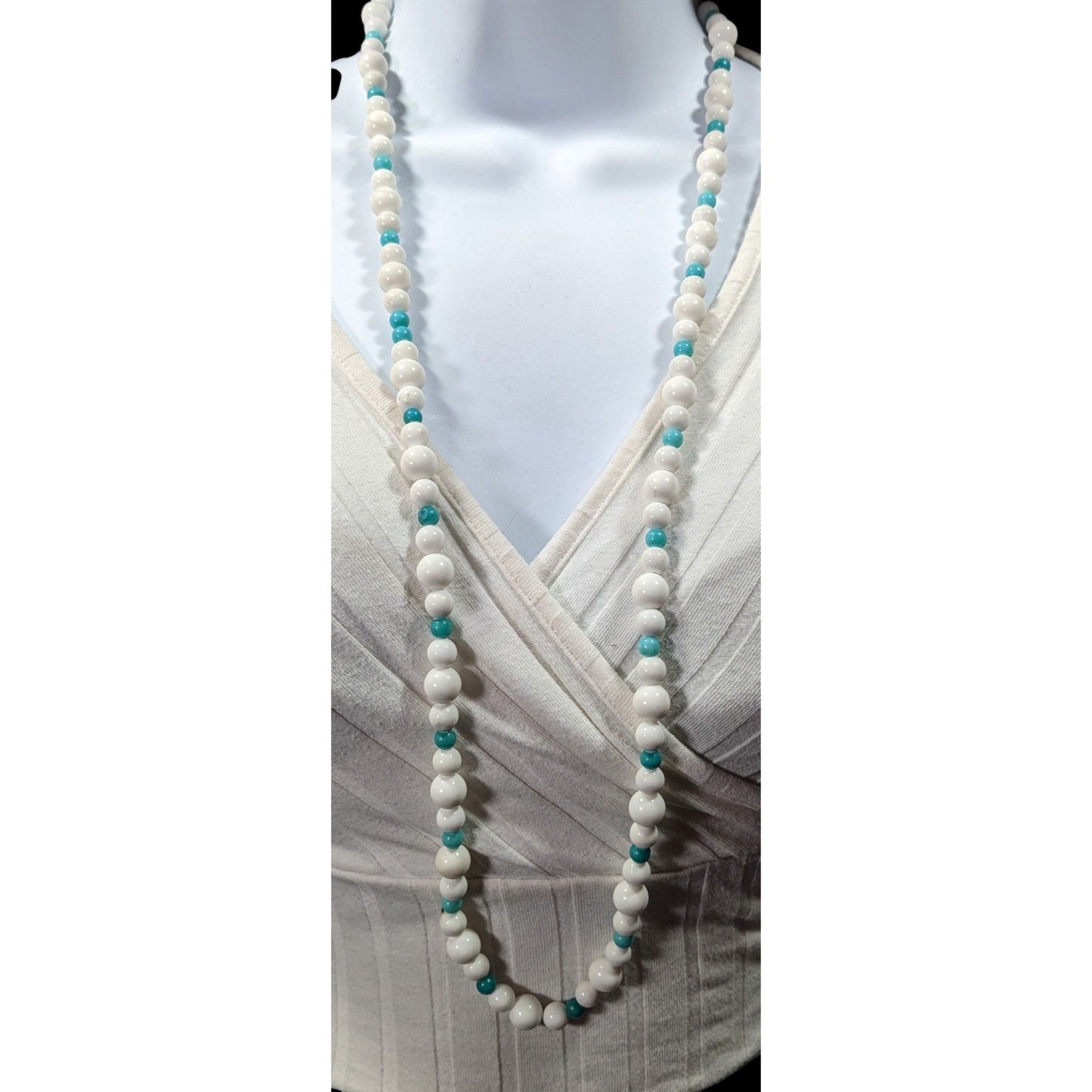 Vintage White And Blue Glass/Stone Beaded Necklace