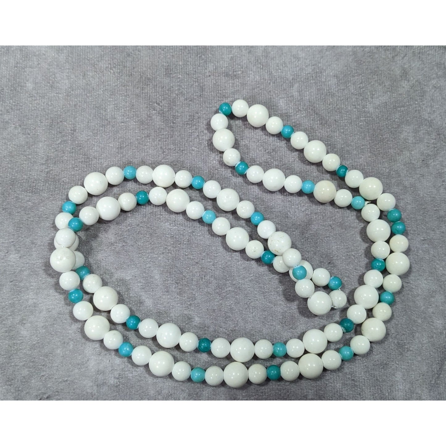 Vintage White And Blue Glass/Stone Beaded Necklace
