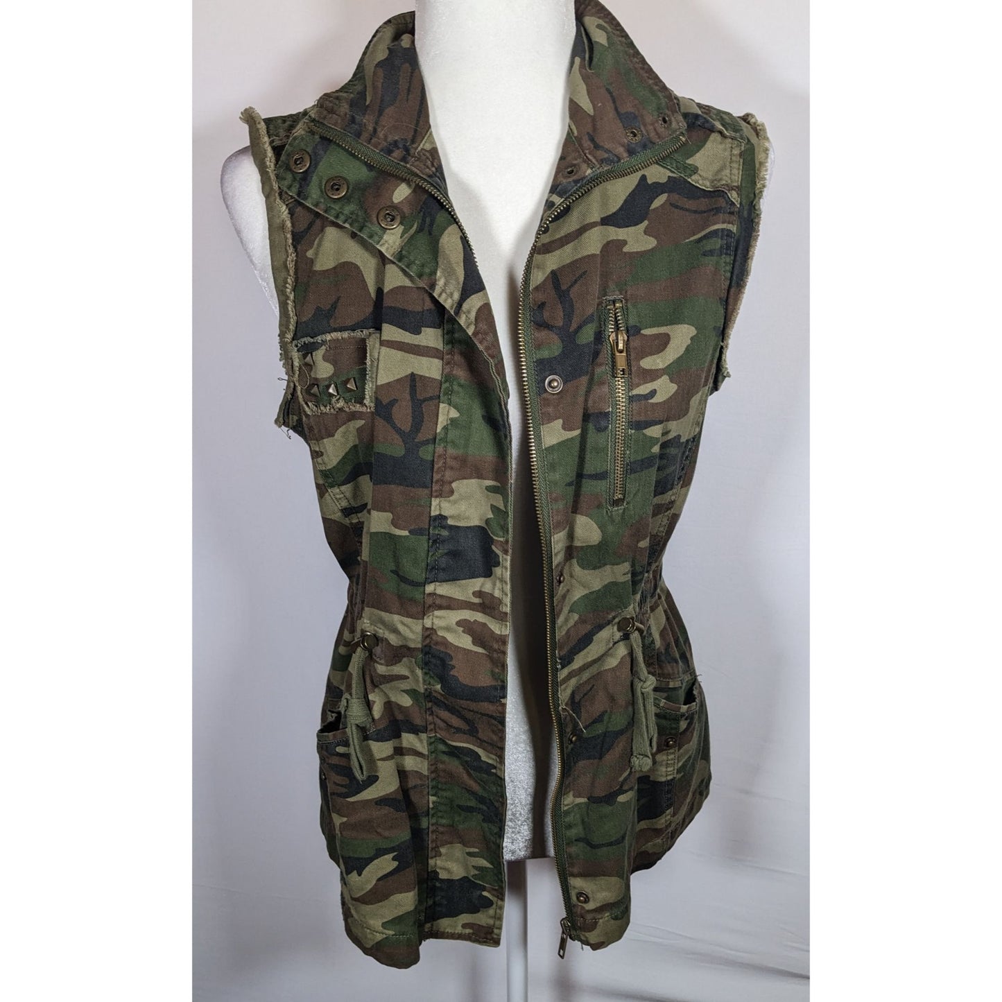 Anthropologie White Crow Camo Studded Utility Vest With Drawstring Waist