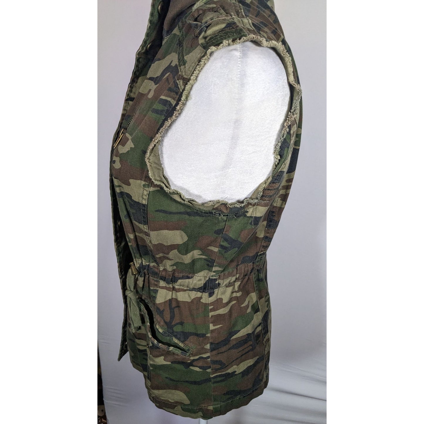 Anthropologie White Crow Camo Studded Utility Vest With Drawstring Waist