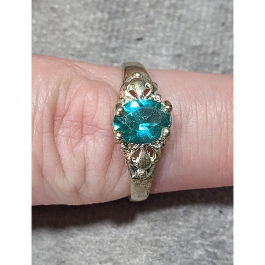 Whimsical Sterling Silver Ring With Teal Stone Size 8