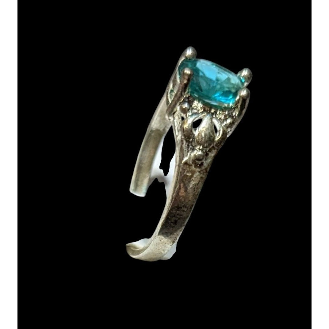 Whimsical Sterling Silver Ring With Teal Stone Size 8