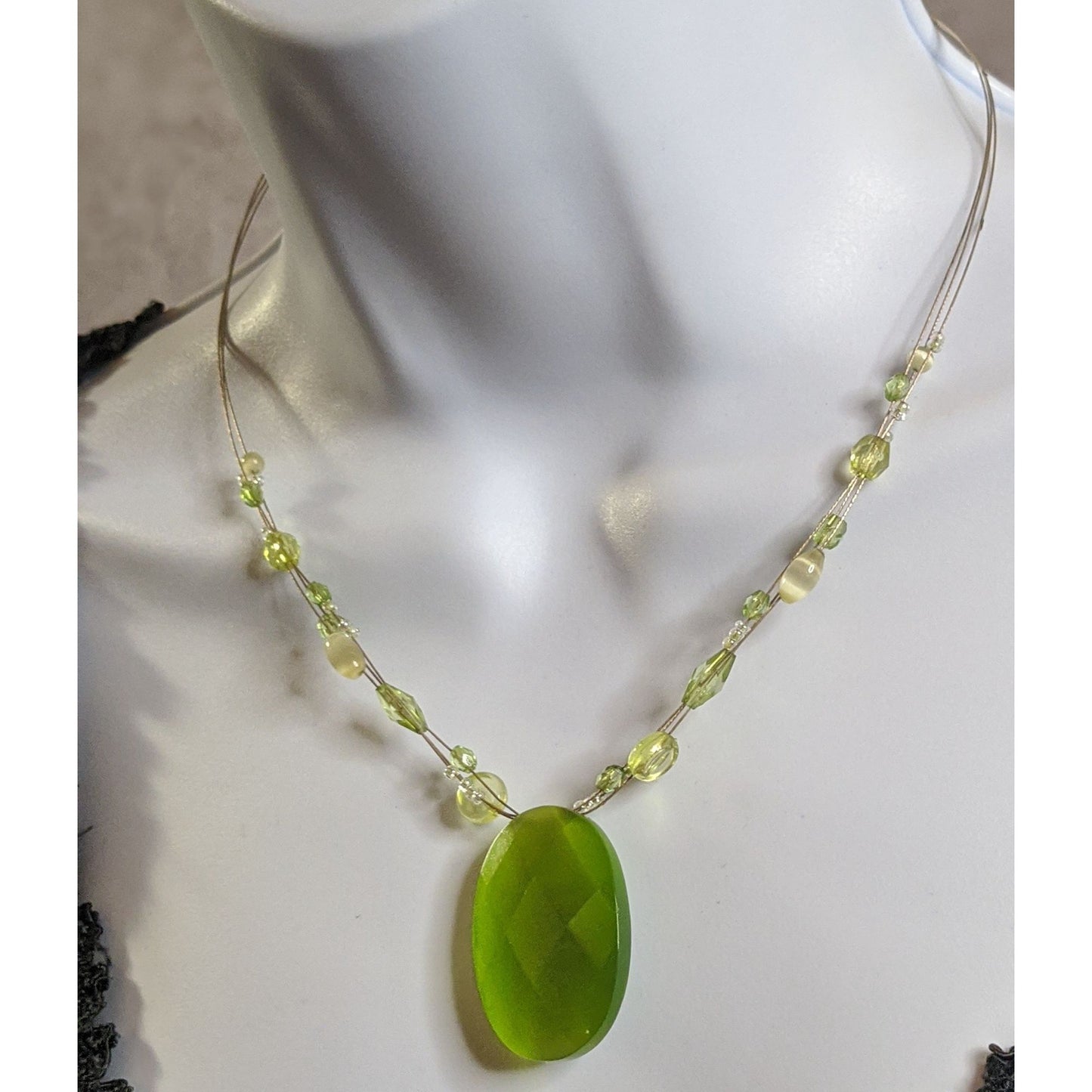 Mystical Green Faceted Oval Pendant Necklace With Beaded Strand