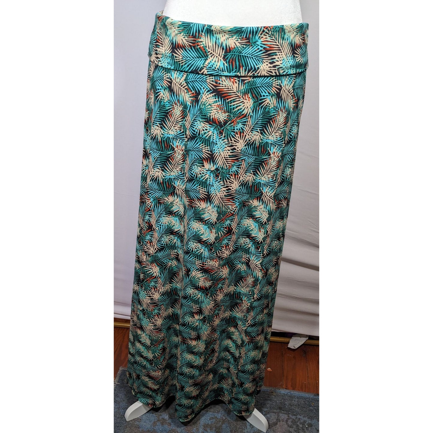 Lularoe Summery Palm Leaf Printed Maxi Skirt