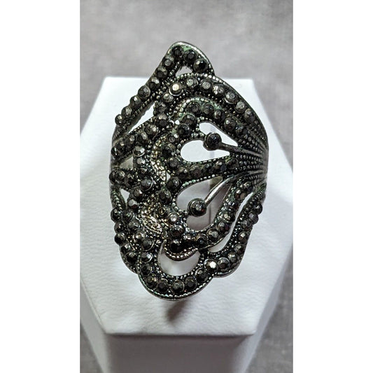 Gothic Whimsical Art Nouveau Silver Tone Ring Size 9
