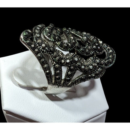 Gothic Whimsical Art Nouveau Silver Tone Ring Size 9