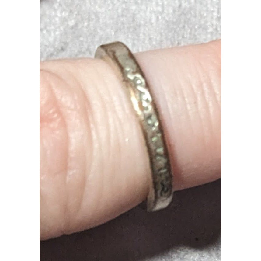 Cursive Engraved Silver Tone Fashion Ring Size 6 1/4