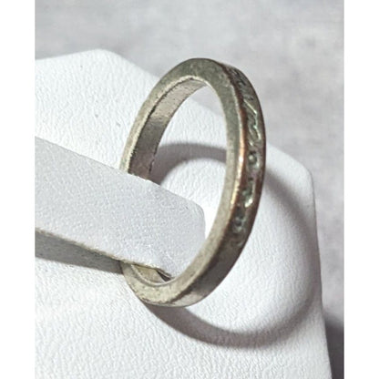 Cursive Engraved Silver Tone Fashion Ring Size 6 1/4