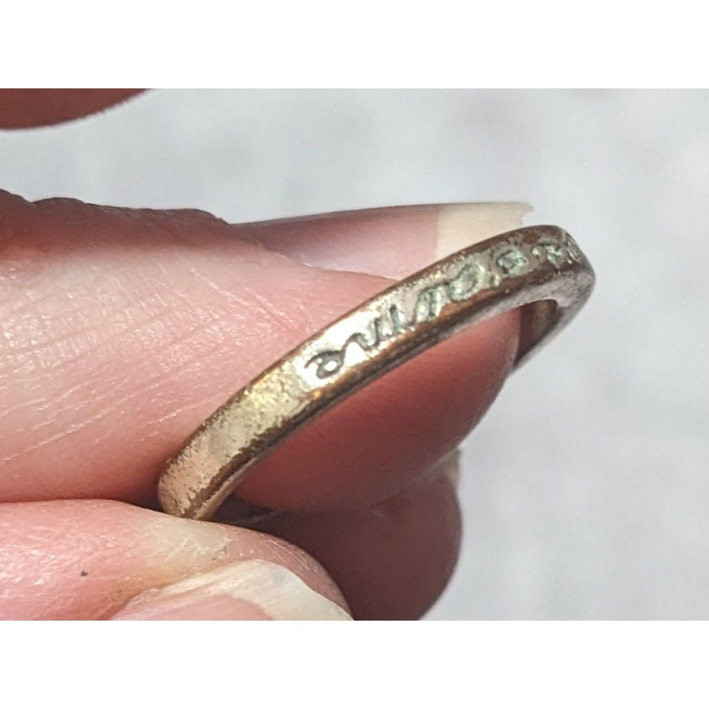 Cursive Engraved Silver Tone Fashion Ring Size 6 1/4