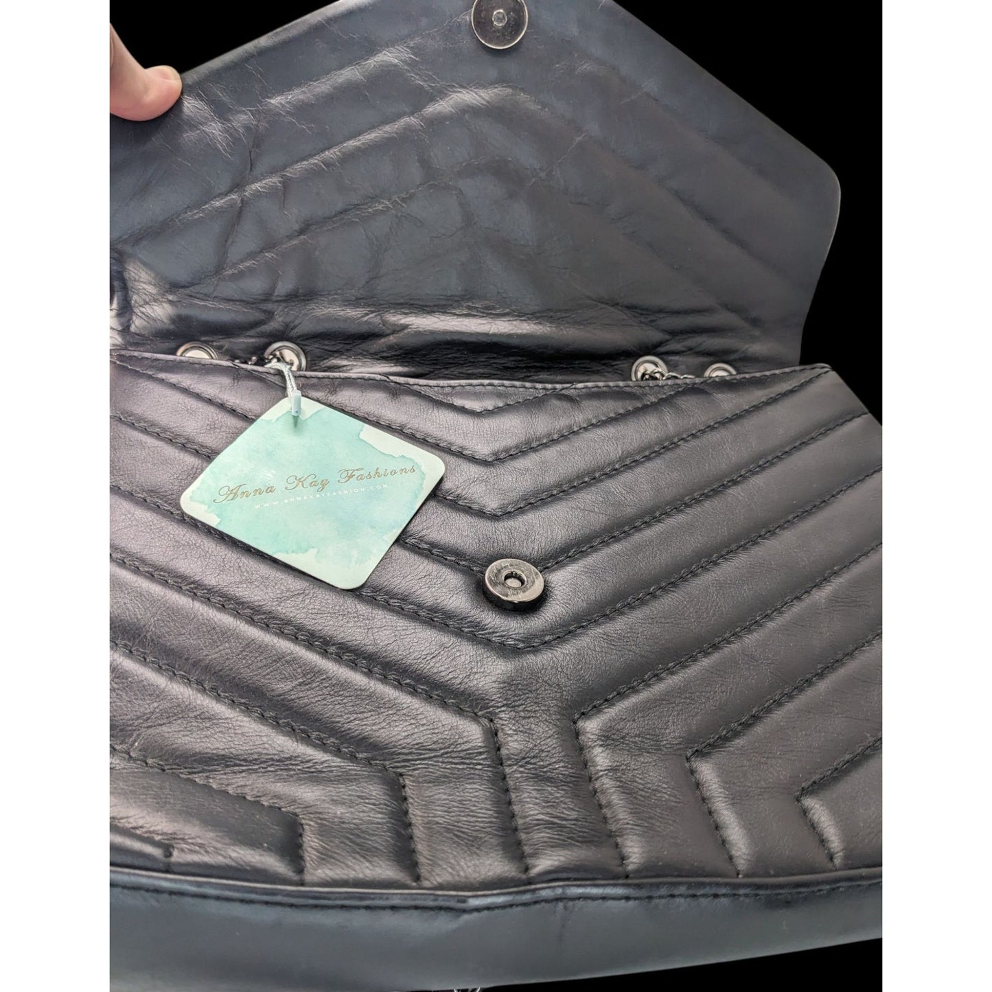 Anna Kay Fashions Black Italian Leather Quilted Shoulder Bag With Star Accent & Chain Strap 11"x7"x3.5"