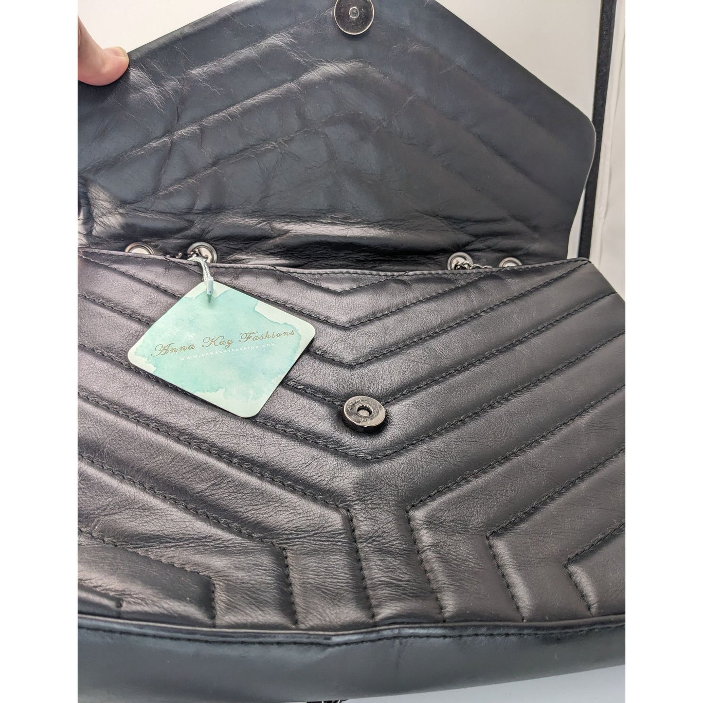 Anna Kay Fashions Black Italian Leather Quilted Shoulder Bag With Star Accent & Chain Strap 11"x7"x3.5"