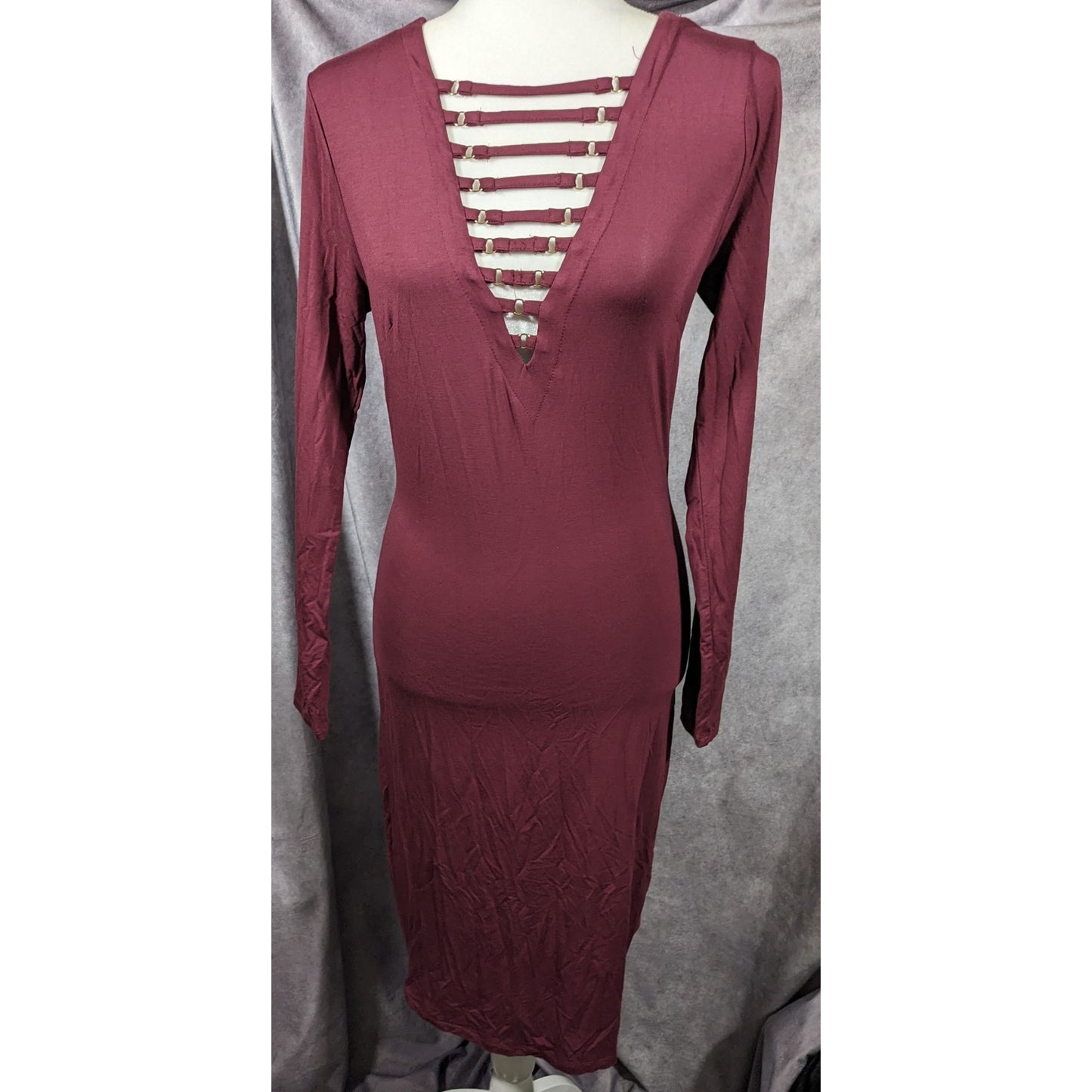 Bebe Burgundy Plunge Neck Long Sleeve Midi Dress Size Medium