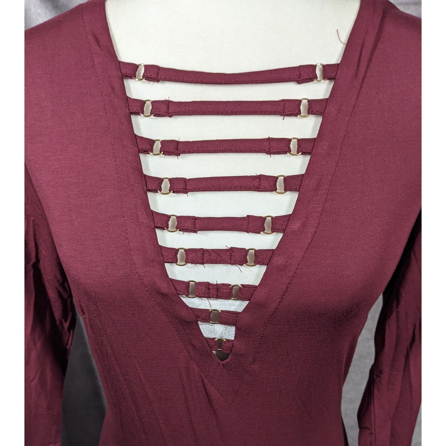 Bebe Burgundy Plunge Neck Long Sleeve Midi Dress Size Medium