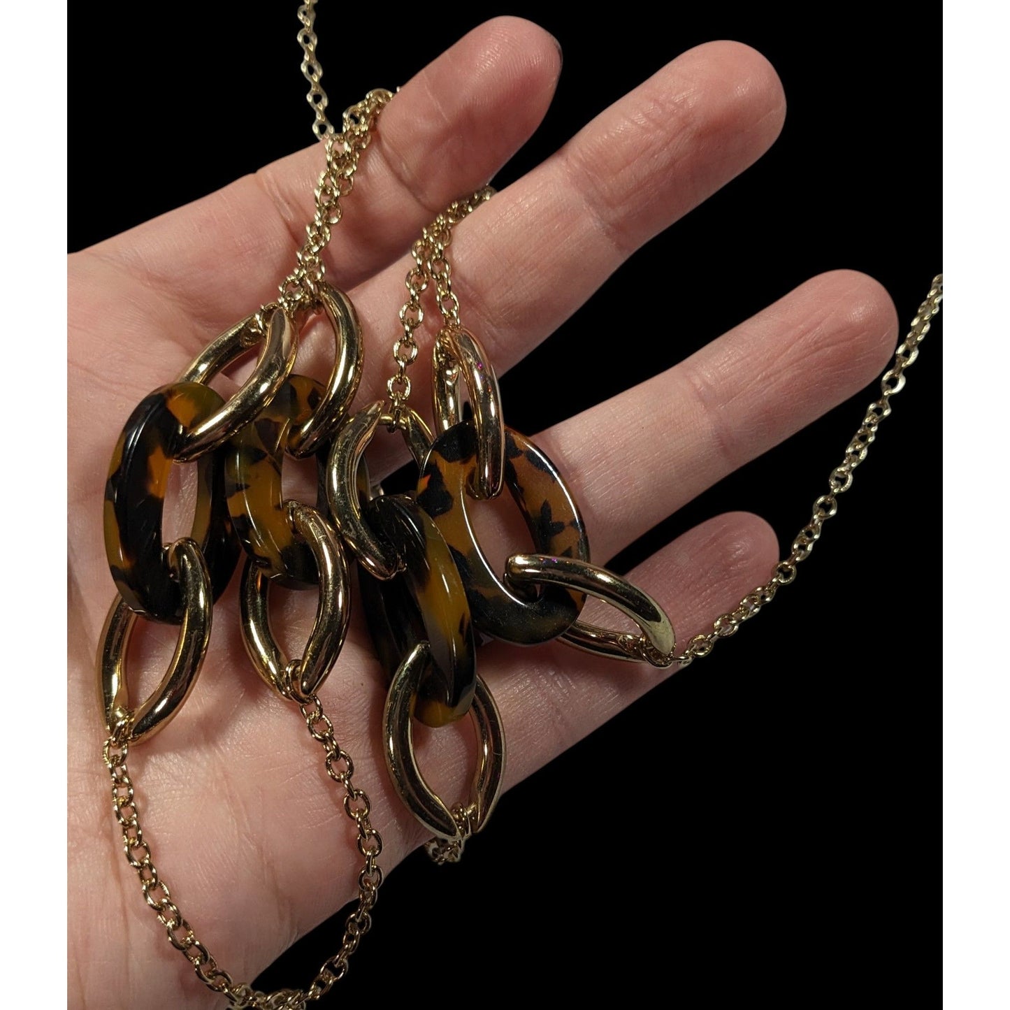 Vintage Avon Tortoise Silver Tone Station Link Necklace