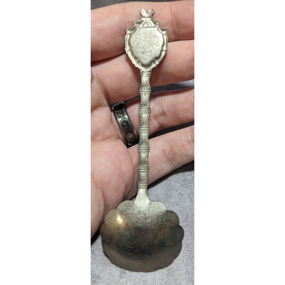 Vintage Travel Metal Silver Tone Shamu SeaWorld Souvenir Spoon 4 1 2 Inch
