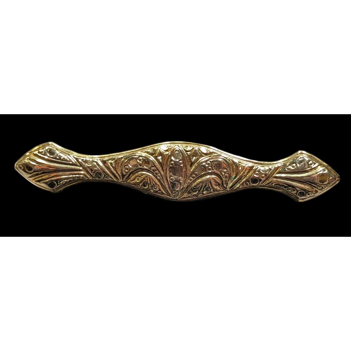 Vintage Elegant Art Nouveau Engraved Gold Tone Brooch