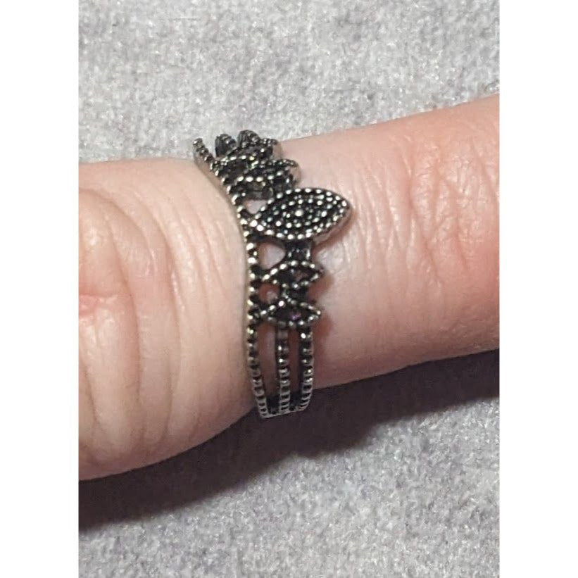 Gothic Royalty Black And Silver Tone Ring Size 6