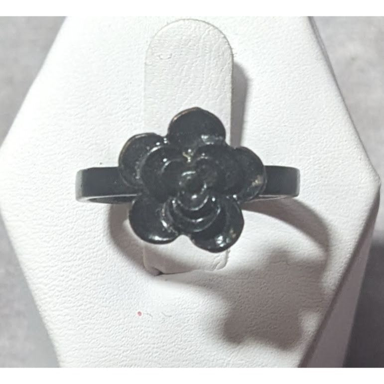 Gothic Casual Black Floral Fashion Ring Size 8 1/2