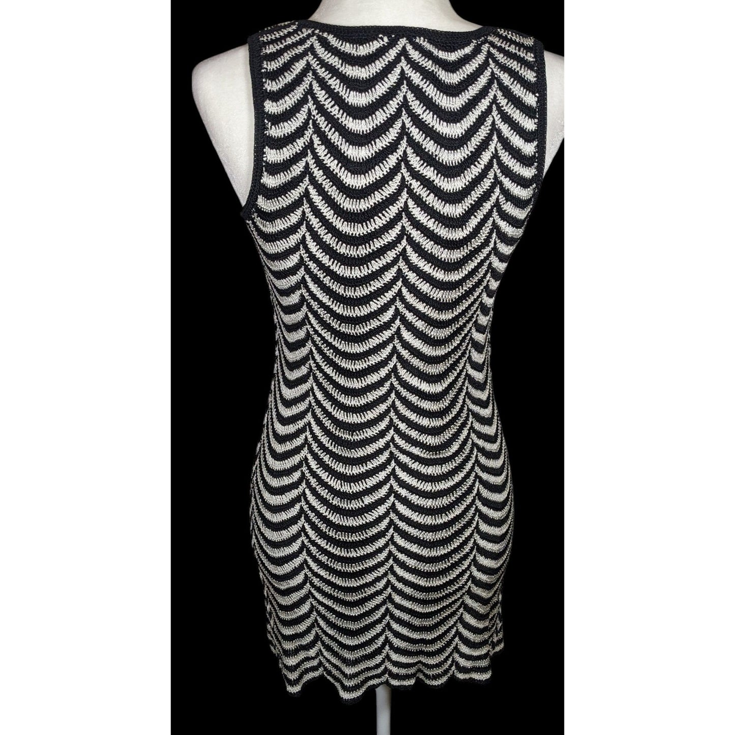Nicowa Black And White Scalloped Crochet Dress