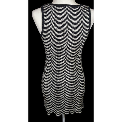 Nicowa Black And White Scalloped Crochet Dress