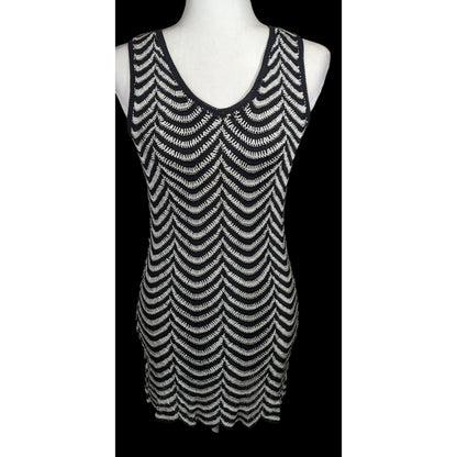 Nicowa Black And White Scalloped Crochet Dress