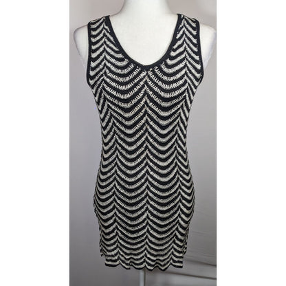 Nicowa Black And White Scalloped Crochet Dress