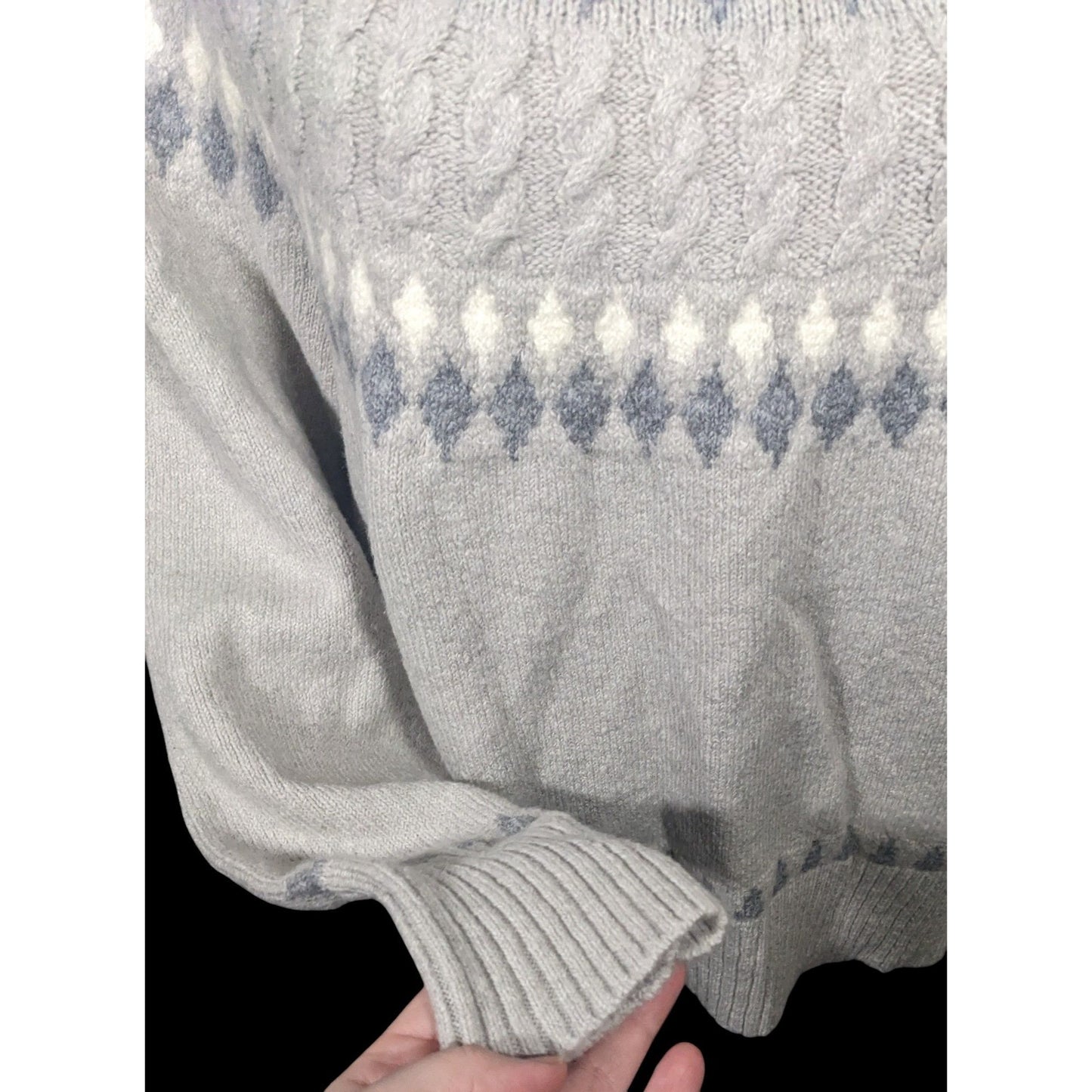 Artelier Nicole Miller Grey And White Super Soft Sweater Size Large