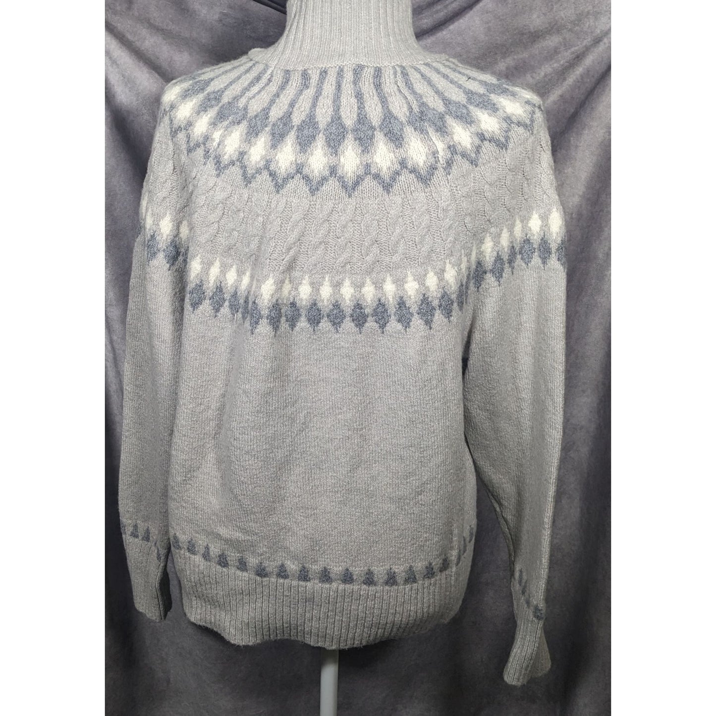 Artelier Nicole Miller Grey And White Super Soft Sweater Size Large