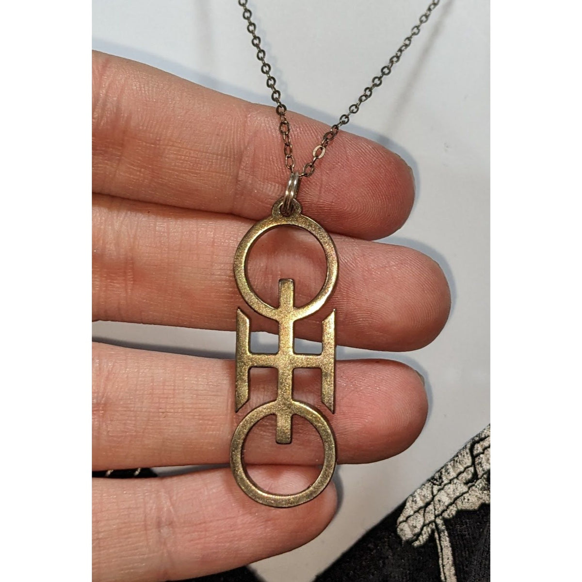 Ohio State Pride Minimalist Silver Tone Abstract Letter Pendant Necklace