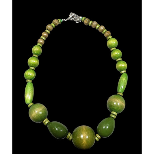 Vintage Cottagecore Green Dyed Wooden Beaded Statement Necklace