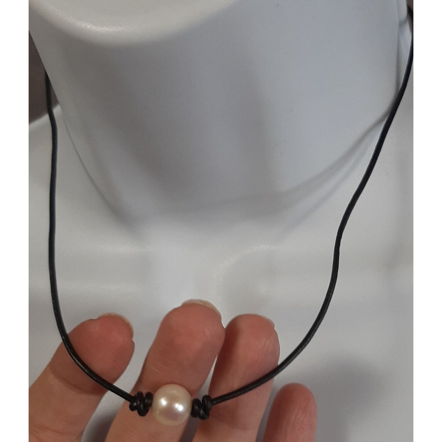 Minimalist Single Faux Pearl Necklace With Adjustable Cord