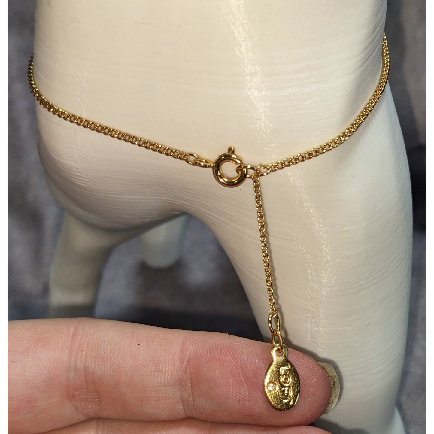 Minimalist Ann Taylor LOFT Gold Tone Dainty Rhinestone Chain Bracelet