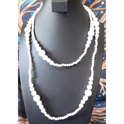 Retro White Graduated Bead Rope Length Necklace