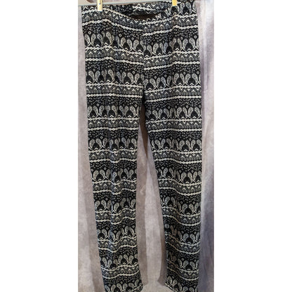 Cozy Fur-Lined Paisley Print Leggings