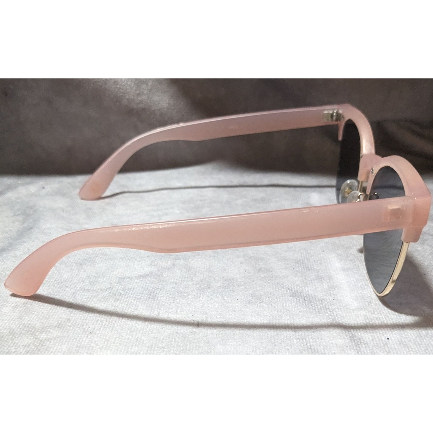 Foster Grant Light Pink Heidi Mirror Sunglasses