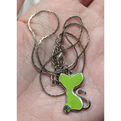 Retro Green Enamel Cat Pendant Necklace With Silver Tone Chain