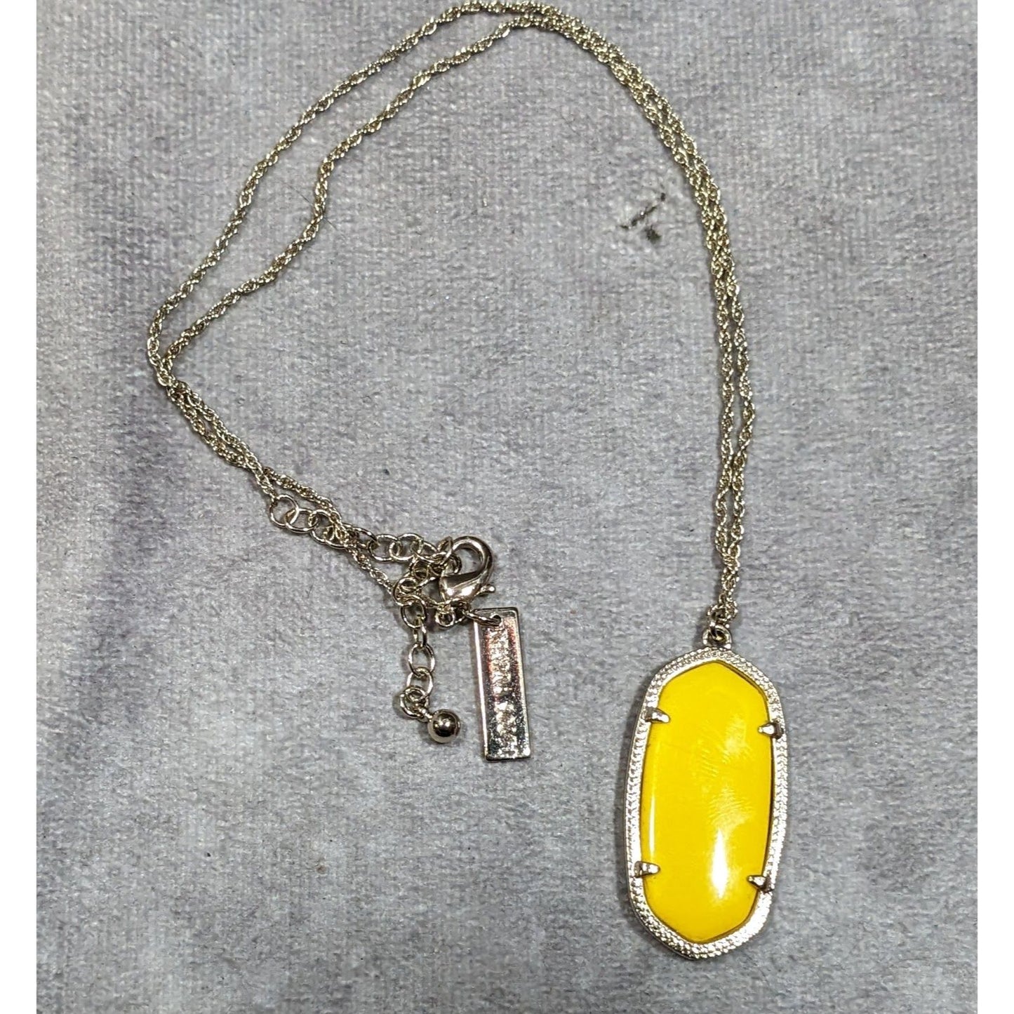Kendra Scott Preppy Yellow And Gold Tone Pendant Necklace