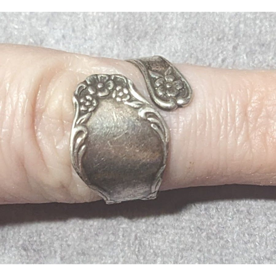 Vintage Sarah Coventry Silver Tone Spoon Wrap Ring Size 6 3/4