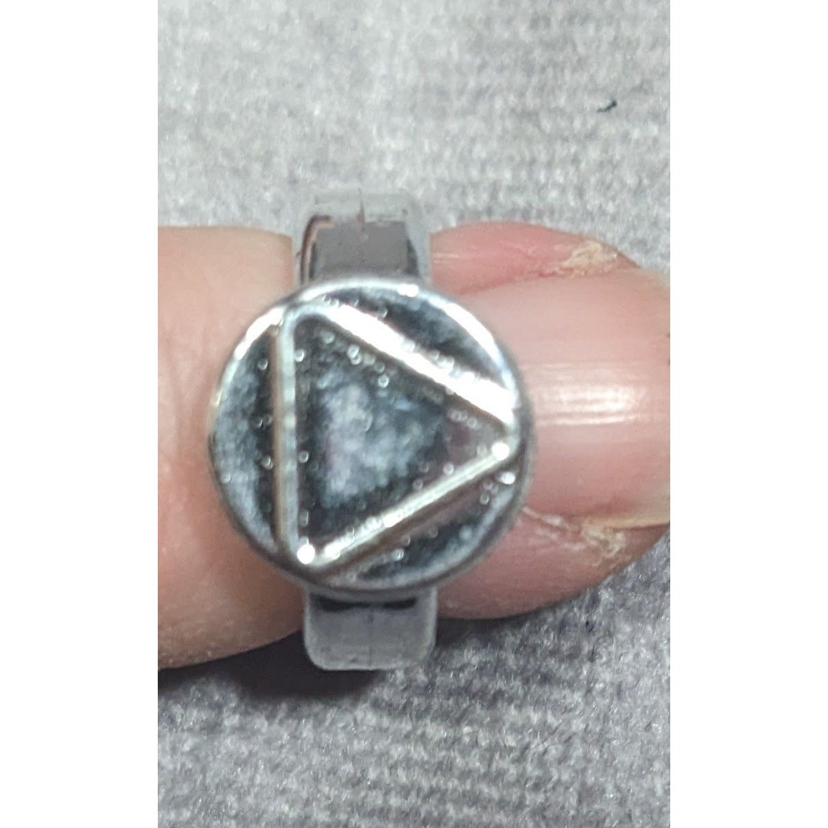 Casual Plastic Metallic Silver Tone Triangle Embossed Ring Size 2 3/4