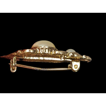 Vintage Baroque Style Gold Tone Faux Pearl Brooch