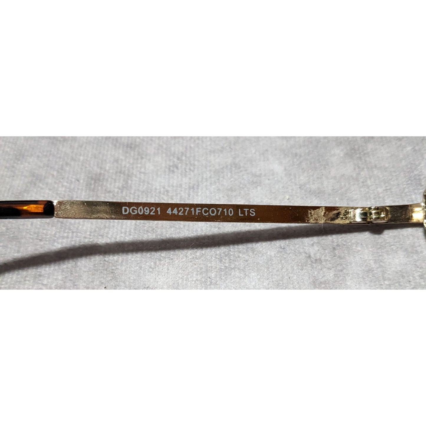 Frye & Co. Gold And Tortoise DG0921 Sunglasses