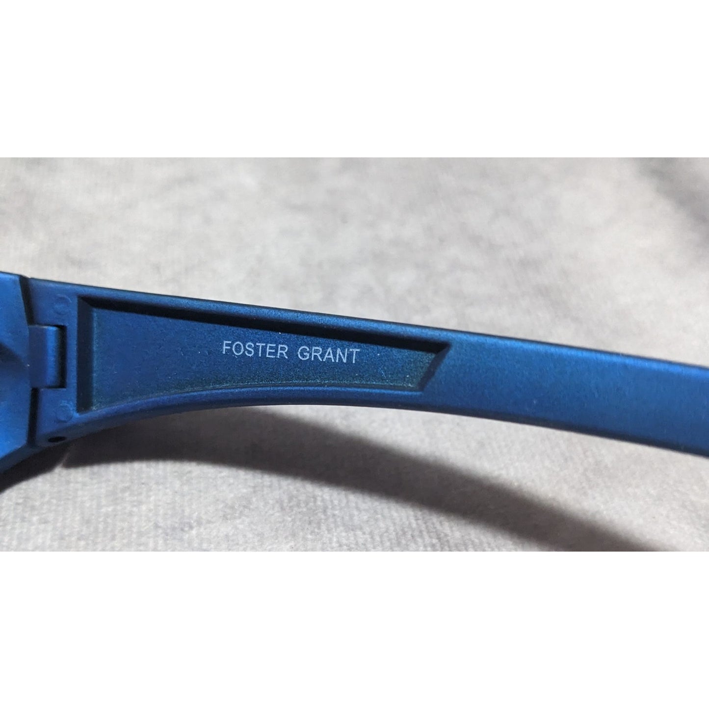 Foster Grant Metallic Blue Velvet Touch Sunglasses