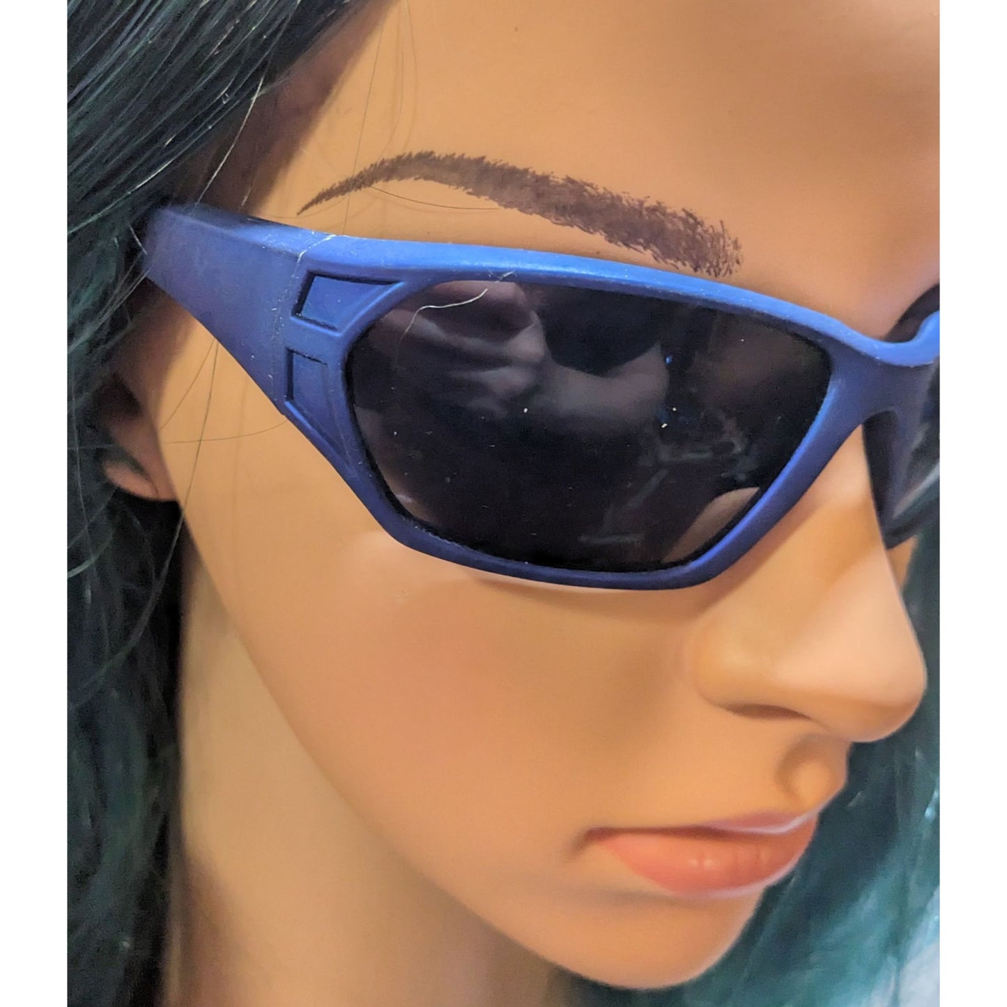 Foster Grant Metallic Blue Velvet Touch Sunglasses