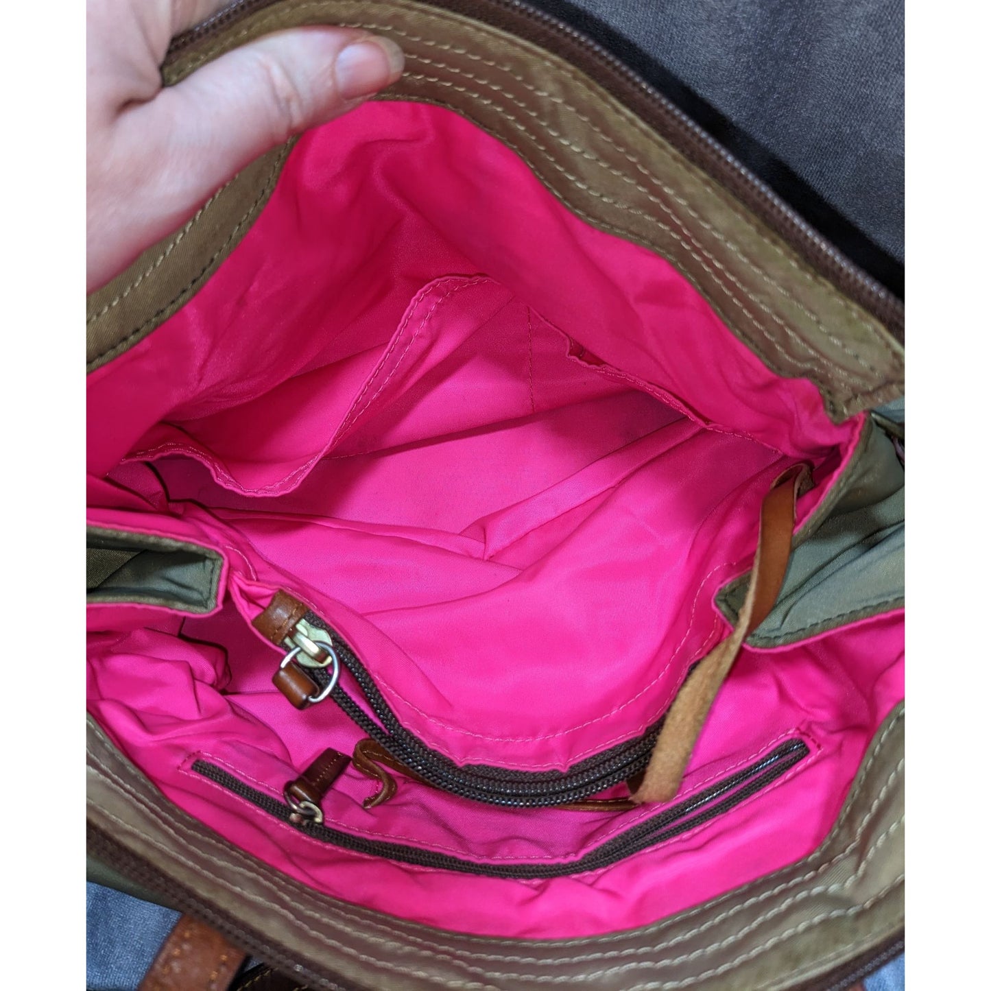 Dooney & Bourke Nylon Shoulder Bag With Leather Straps Green/Khaki & Pink Interior