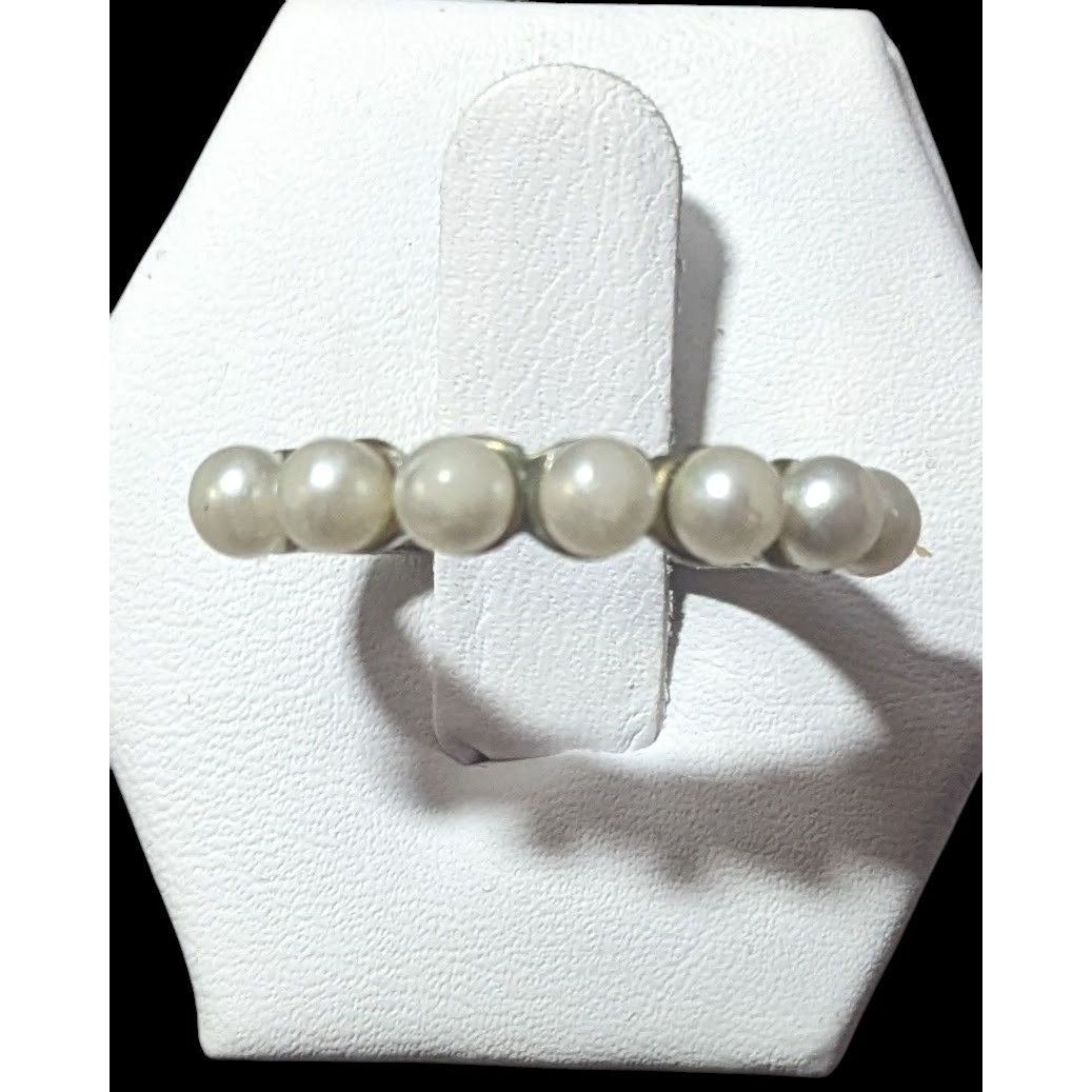 Vintage Coquette Glam Single Row Faux Pearl Ring Size 6